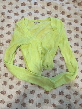 American Eagle Outfitters Lime Green Lightweight Button Cardigan